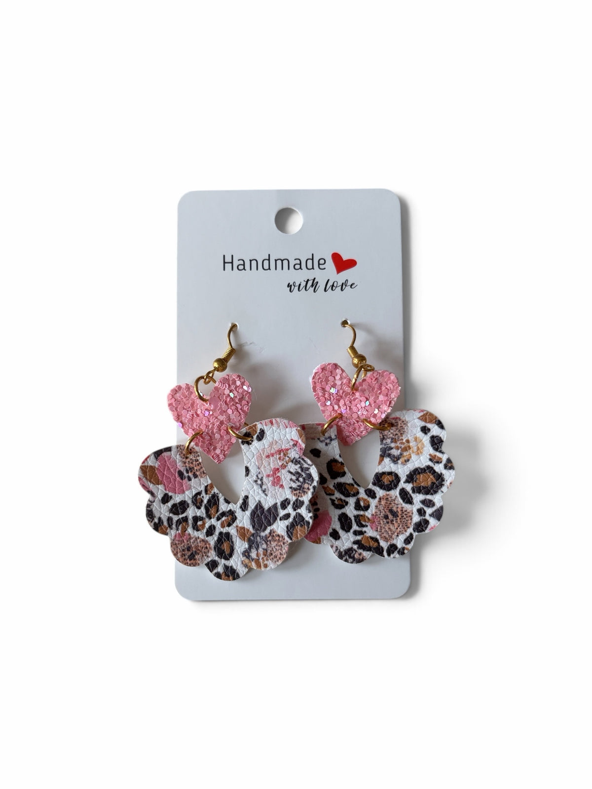 Roselee Glitz handmade heart drop earrings with pink glitter toppers and scalloped leopard print faux leather bases.